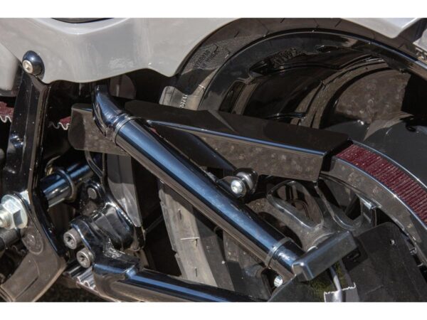 Smooth Belt Guard for Softail Black Gloss — изображение 3