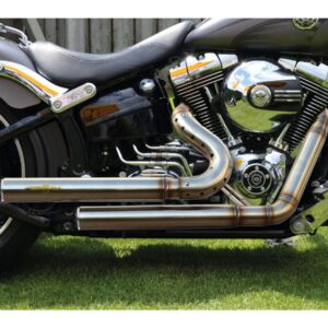 Top Chopp Staggered Forward Control Exhaust System , Raw Hole Heat Shield, Polished Smooth End Cap, Outline 2,5"
