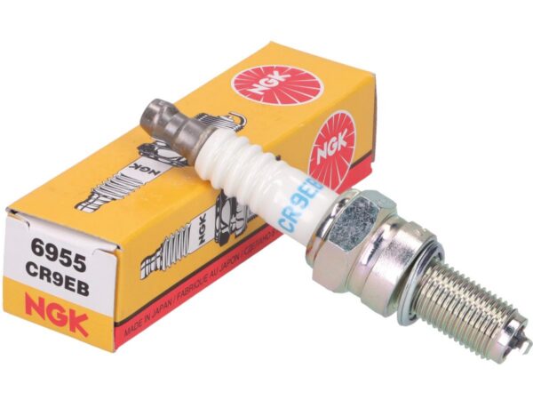 Standard Spark Plugs CR9EB