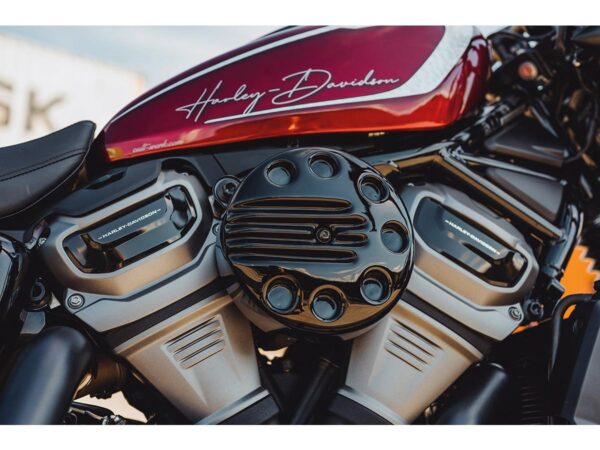 Slotted Air Filter Cover Gloss Black — изображение 3